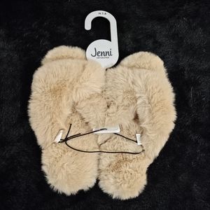 NWT-Women's Faux-Fur Solid Crossband Slippers Tan